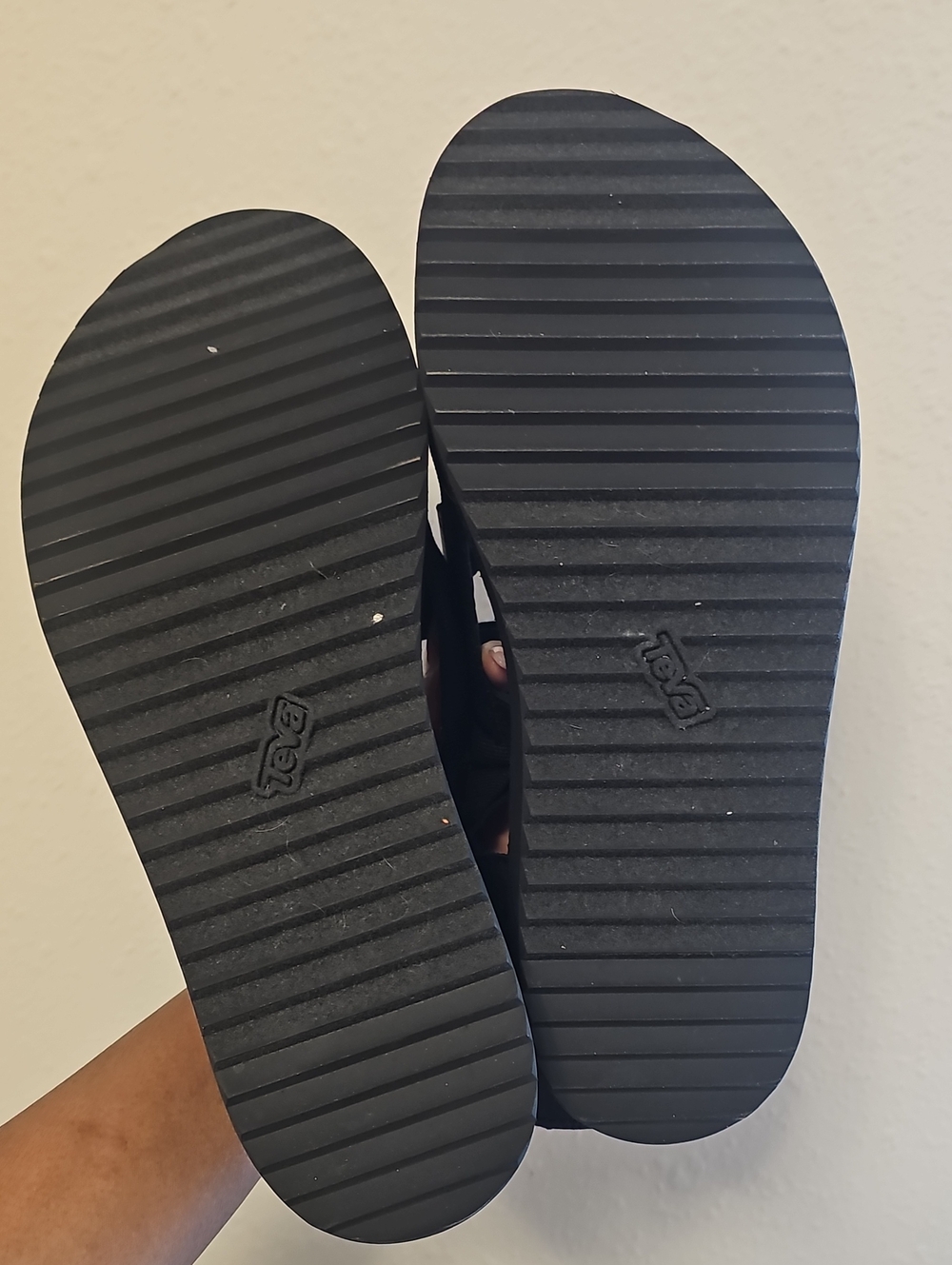 Teva Women's Black Platform Mevia Sandal - Picture 8 of 8